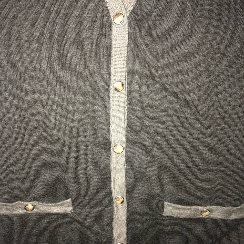 Cardigan - Picture 2 of 4